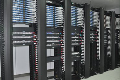 機(jī)房機(jī)柜整理